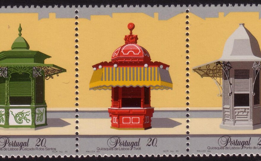 Portuguese stamps from 1985 featuring four kiosks of Lisbon.