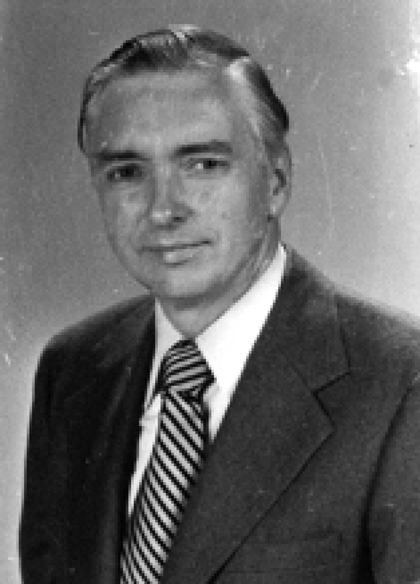 KEBS general manager John Witherspoon witnesses President Johnson signing of the Public Broadcasting Act of 1967. Witherspoon joins the board of directors for National Public Radio in 1969.
Witherspoon is a 2010 KPBS Hall of Fame Lifetime Achievement Inductee.