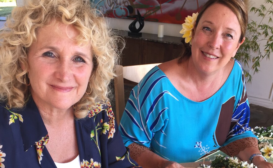 Host Nan Sterman learns how to make a lei with plumeria. 