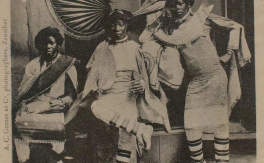 <em>Swahily Beauties of Zanzibar</em> by A.C. Gomes & Co. Photograph taken before 1900; postcard printed circa 1903-1904.