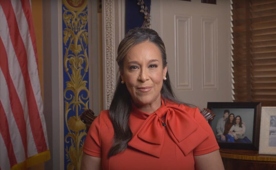 Rep. Mónica De La Cruz