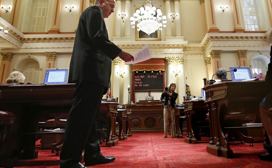 California State Sen. Darrell Steinberg applauded the governor for signing the legislation, saying that it gives minors "common sense protections" online.