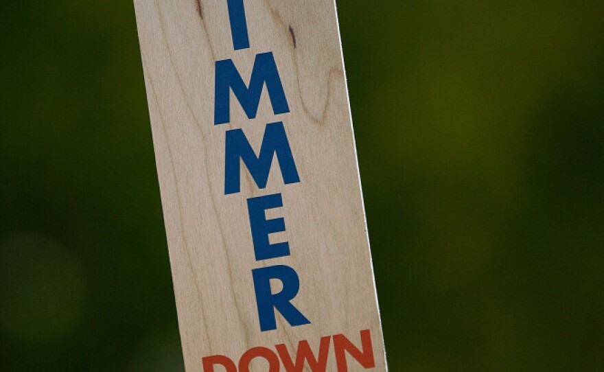 Rep. Shelley Moore Capito says that her father once resorted to using a "quiet" paddle, like this one seen at a Texas golf tournament, to calm things down during her family's Thanksgiving dinner.