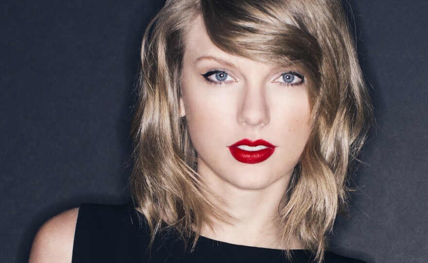 Taylor Swift's new album is titled <em>1989</em>.