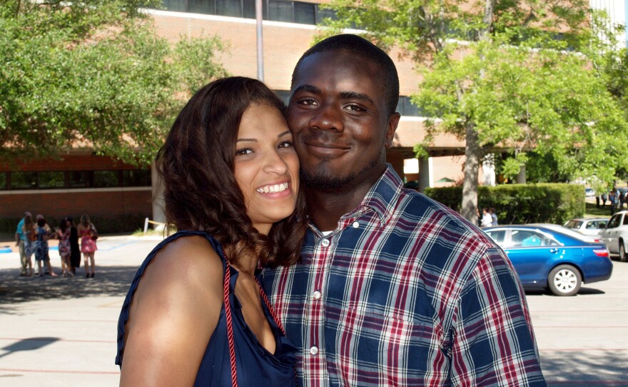 Jonathan Ferrell (right) with his fiancé, Caché Heidel.