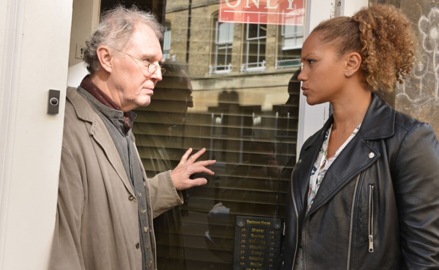 Tim Pigott Smith as Jasper and Angela Griffin as DS Lizzie Maddox.