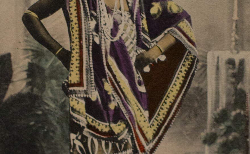 <em>Zanzibar Beauty</em> by A.C. Gomes & Son. Photograph taken before 1900; postcard printed between 1907 and 1908.
