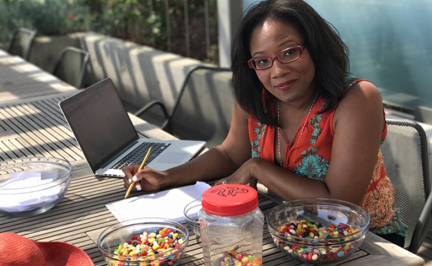 Statistican Talithia Williams demonstrates the power of the Wisdom of Crows…with jelly beans.