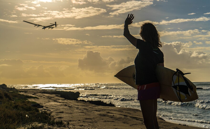 Support from locals in Hawaii as Solar Impulse conduct maintenance flights. (undated photo)