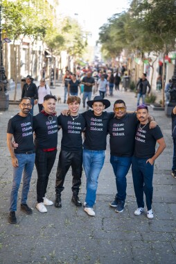 International HIV Kiss-In (Besoton Sidoso Internacional)