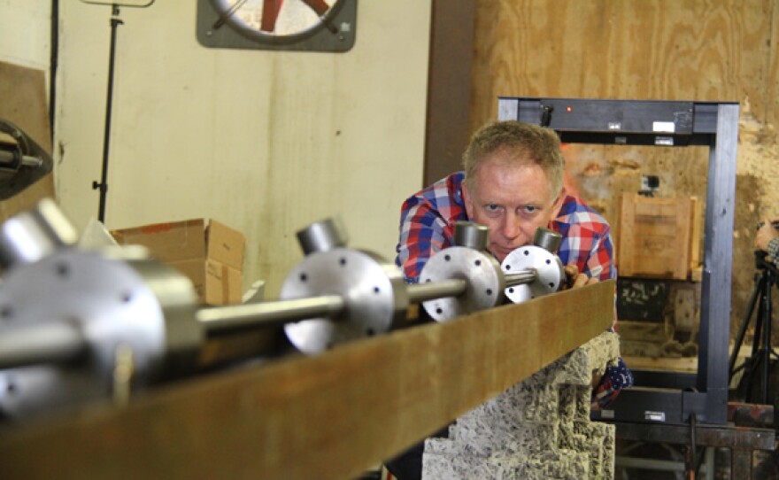 Hugh Hunt builds his own homemade supergun and discovers whether it would have worked.