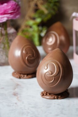 Easter Chocolate Pop-Up with Netflix Star Christophe Rull & Annaluna Karkar