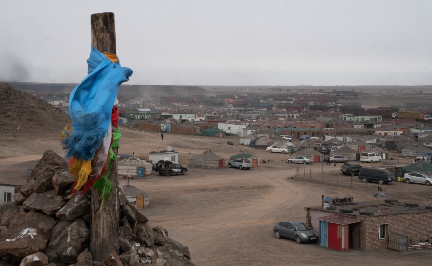 In 1993, Tsagaan Khad was a temporary camp of 10 <em>gers</em>. Now it is a sprawling community of as many as 10,000 people either staying there or passing through at any given time. Drivers can stop over in the area to get a hot meal, a quick rest and play a game of cards before embarking on the 15-mile journey to the border.