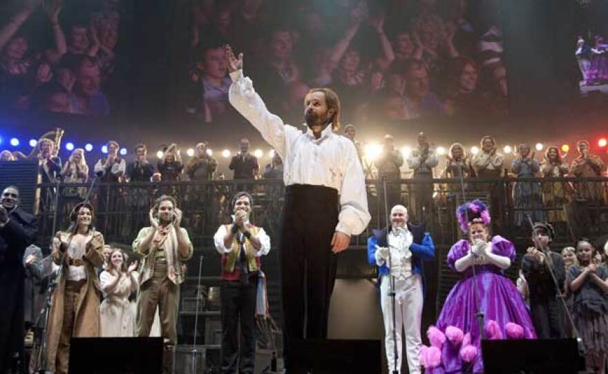 les mis arena tour