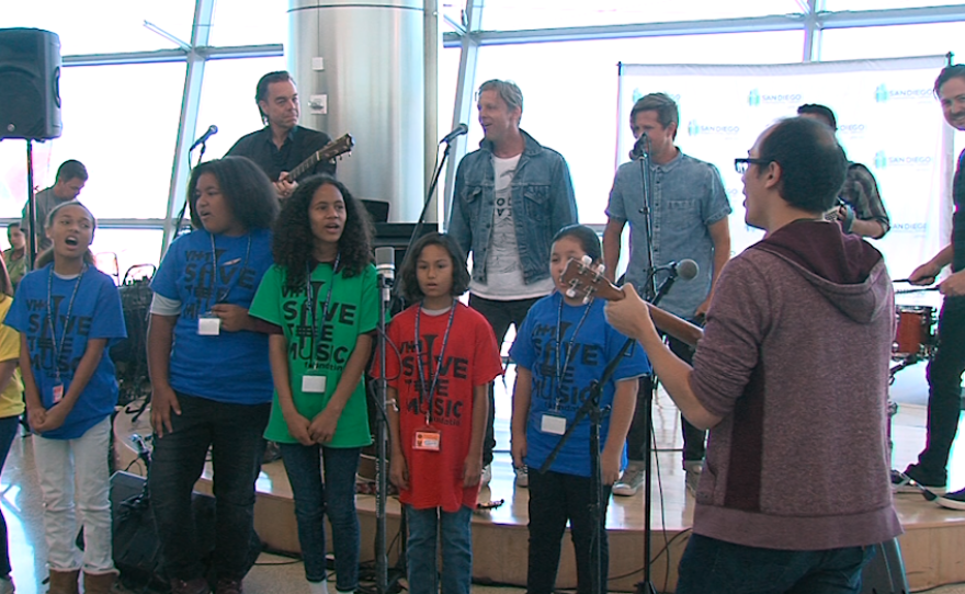 Casillas Elementary choir students perform with Switchfoot at the San Diego International Airport, June 19, 2017. 