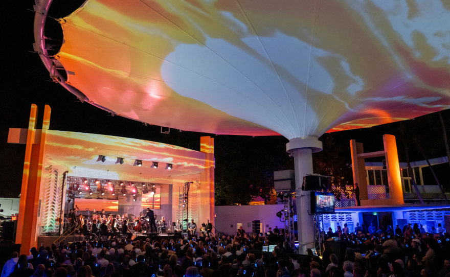 "Four Seasons for The Five Senses" is an innovative and electrifying reimagining of "Four Seasons," the masterpiece by Italian composer and godfather of Baroque music, Antonio Vivaldi.