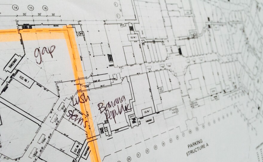The boundary line between the city of San Jose and the city of Santa Clara runs through the Westfield Valley Fair Mall.