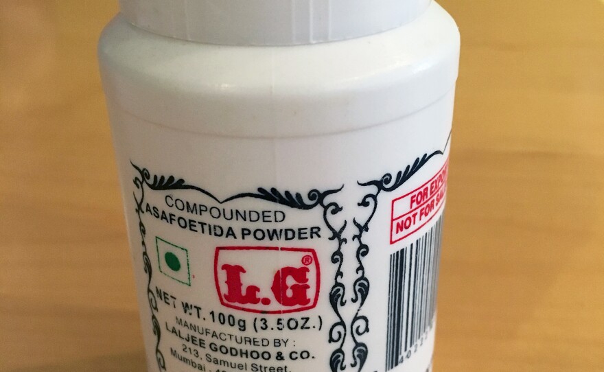 Due to its pungent smell, hing powder is usually stored in an airtight container.