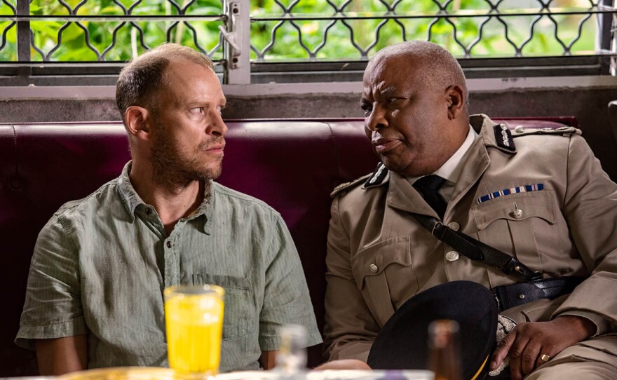 (L-R) Justin West (ROBERT WEBB), Selwyn Patterson (DON WARRINGTON) 