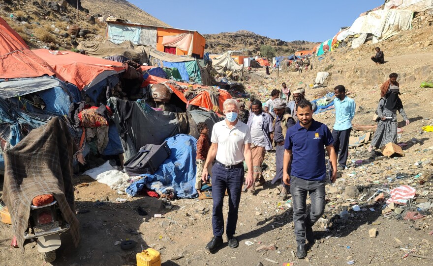 Norwegian Refugee Council Secretary-General Jan Egeland visiting displaced families in the Muhamasheen community in Amran, Yemen, on Sunday.