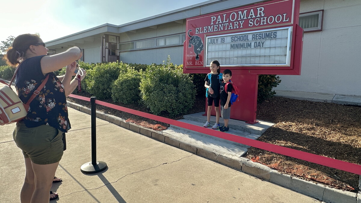 South Bay students go back to school with an early start to the fall semester - Vimarsana News