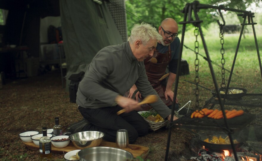 Alan ventures into the Scottish countryside to get a taste of an exclusive adventure trip offered just once a year on the train. There, he discovers a treasure island, forages on nature’s bounty.