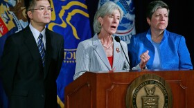 Commerce Secretary Gary Locke (L), HHS Secretary Kathleen Sebelius (C) and Homeland Security Secretary Janet Napolitano (R) participate in a news conference on the H1N1 influenza, at the department of Commerce August 19, 2009 in Washington, DC. 