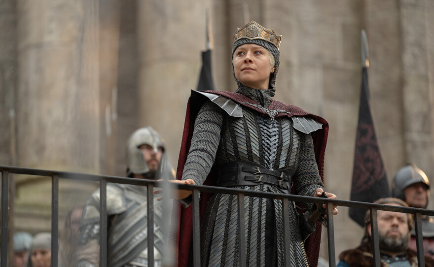 Rhaenyra (Emma D'Arcy).