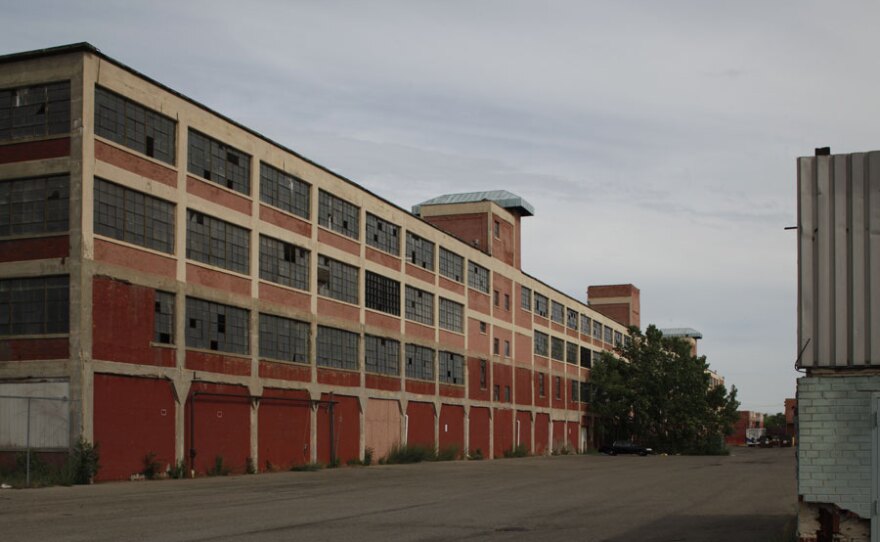 Highland Park Ford Plant: The first home of Henry Ford’s revolutionary moving assembly line, Albert Kahn’s “daylight factory” design revolutionized industrial architecture.