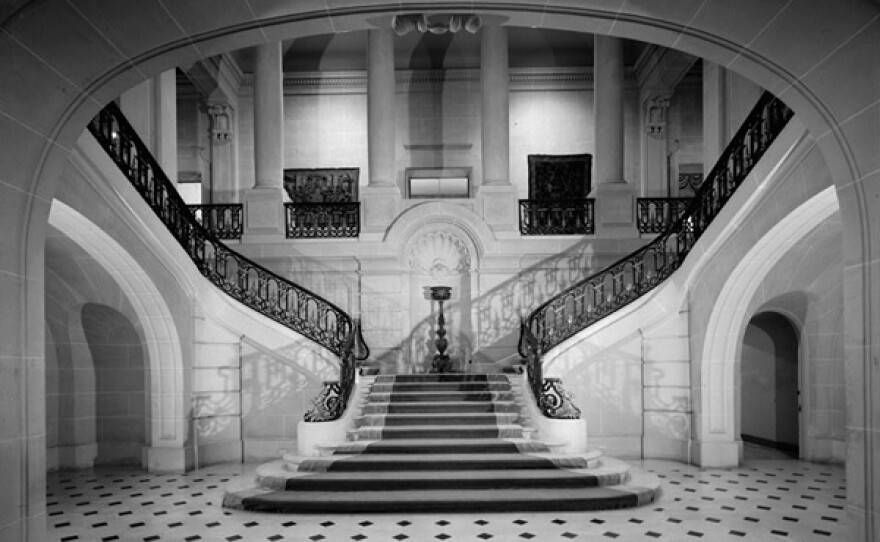 Stairway, from first floor: Carolands, 565 Remillard Dr., Hillsborough, San Mateo County, Calif.