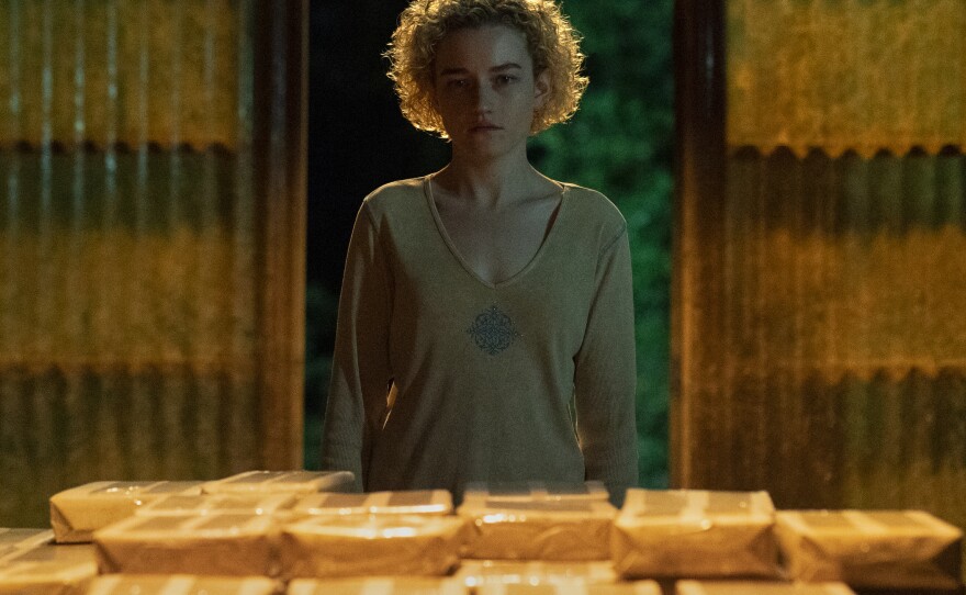 Julia Garner as Ruth Langmore.