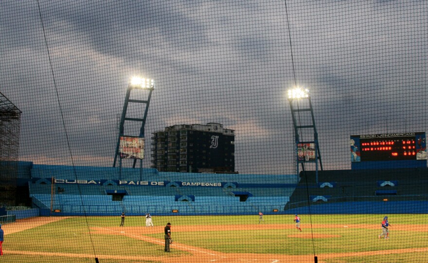 The Industriales, whose home field is Havana's Latin American Stadium, ultimately miss the playoffs, losing the last six games of the season.