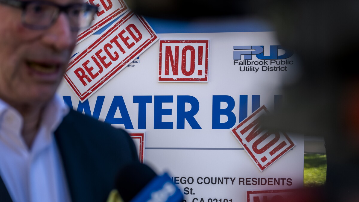 County leaders rally against water 'divorce' with Fallbrook and Rainbow - Vimarsana News