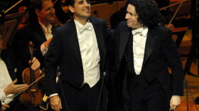 Promotional photo of Peruvian tenor Juan Diego Flórez and music director Gustavo Dudamel