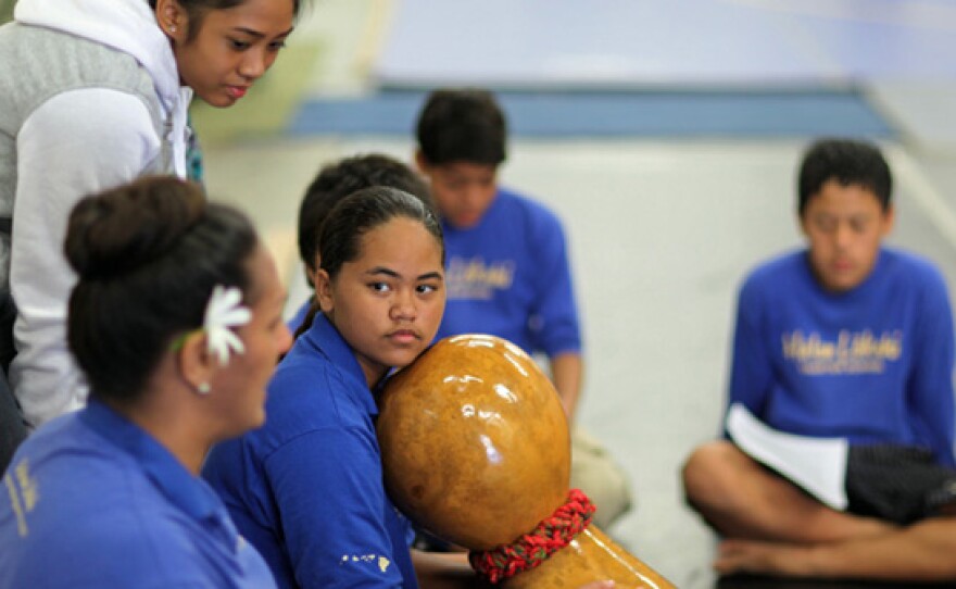 Hoʻonani Kamai, 6th grade student who becomes the leader of the boys hula group.