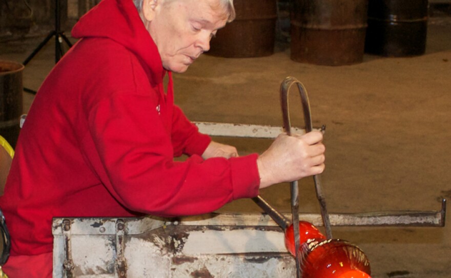 Keith Morris, blower for Blenko Glass Company.