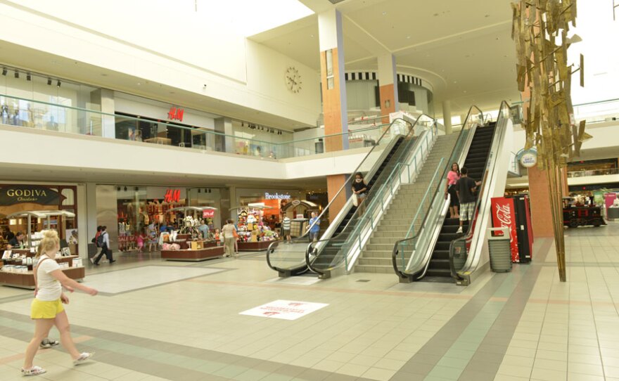 America’s first fully enclosed, indoor regional shopping mall, Southdale established the formula that all indoor malls followed for decades. Its architect, Victor Gruen, was a socialist who ironically thought shopping malls would cure suburban sprawl.