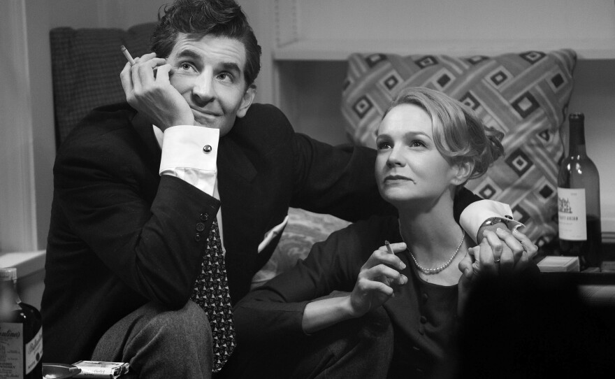 Bradley Cooper as Leonard Bernstein and and Carey Mulligan as Felicia Montealegre in <em>Maestro.</em>
