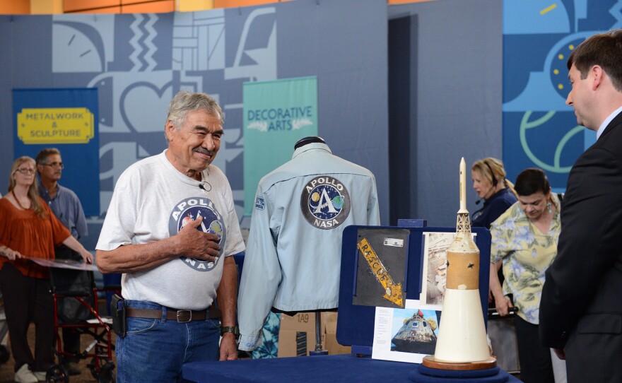 Steven Porterfield (right) appraises a 1982 Brooke Shields’s Bob Mackie beaded gown, in Palm Springs, Calif. ANTIQUES ROADSHOW “I Was There” premieres Monday, May 27 at 8/7C PM on PBS.