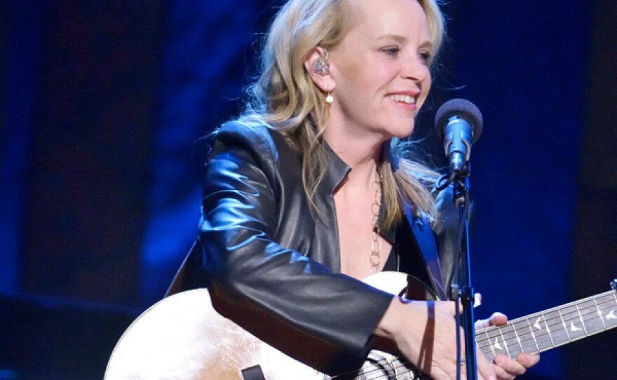 Mary Chapin Carpenter performs in honor of Joan Baez' 75th birthday and her legendary 50-plus years in music.