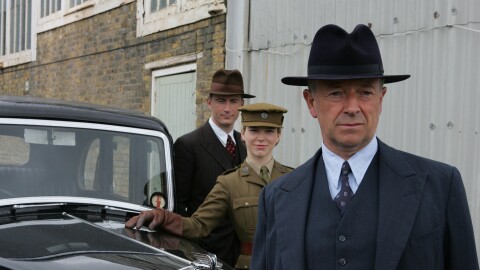 Detective Superintendent Christopher Foyle, driver Samantha "Sam" Stewart, and Detective Sergeant Paul Milner.