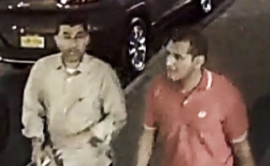 Authorities in New York are looking to talk to two unknown individuals who may have accidentally disabled a bomb on the streets of New York.