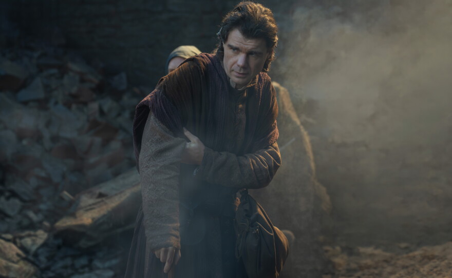 Have you seen Larys (Matthew Needham) do his Richard III? His discontent is hella wintry.