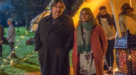 Frank Hathaway (Mark Benton) and Lu Shakespeare (Jo Joyner) in a scene from SHAKESPEARE & HATHAWAY-PRIVATE INVESTIGATORS "The Chameleon's Dish."