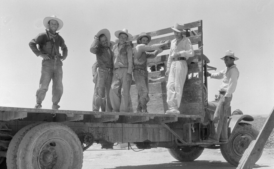 "Off for the melon fields (Mexican labor)." Imperial Valley, Calif. 1935