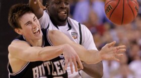 Butler's Gordon Hayward, left, battled all night with Michigan State's Draymond Green. Hayward led the victorious Bulldogs with 19 points and 9 rebounds.