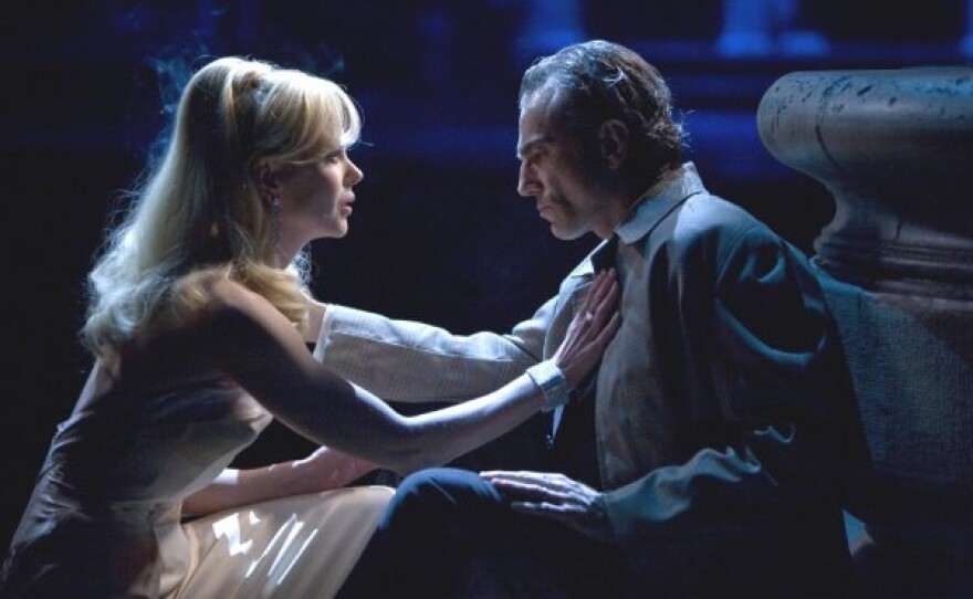 Nicole Kidman and Daniel Day Lewis in "Nine"