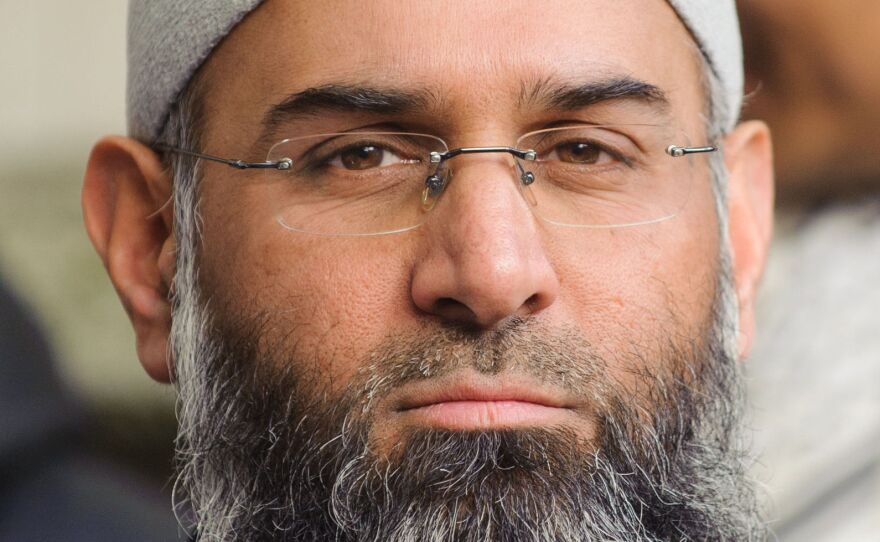 Muslim preacher Anjem Choudary is reportedly one of nine men arrested as part of an investigation in Britain into Islamist terrorism.