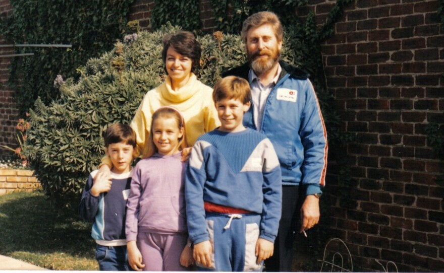 This 1987 photo is the last one to show the family before Martin fell ill. He is at the right.
