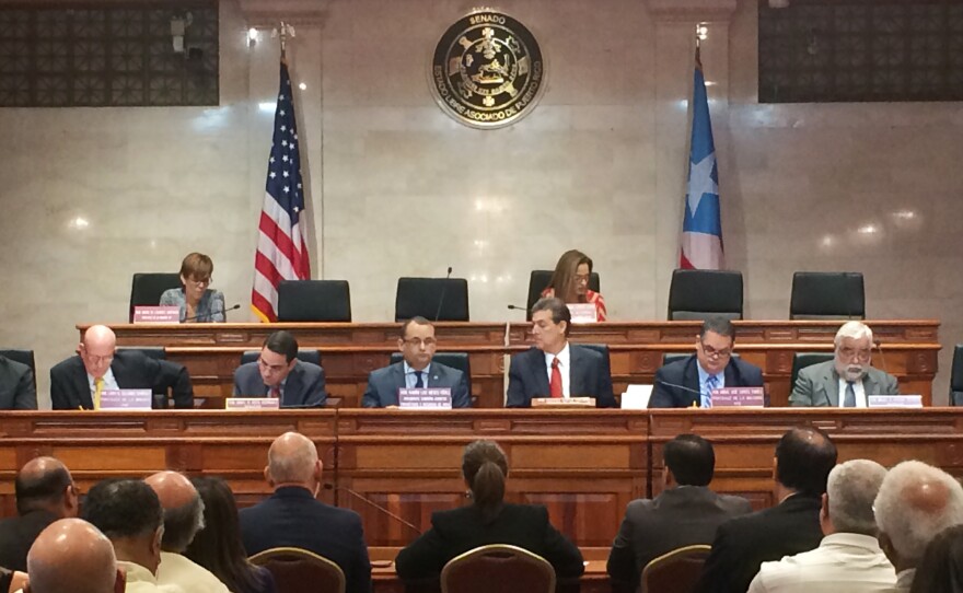 An energy restructuring hearing in San Juan.